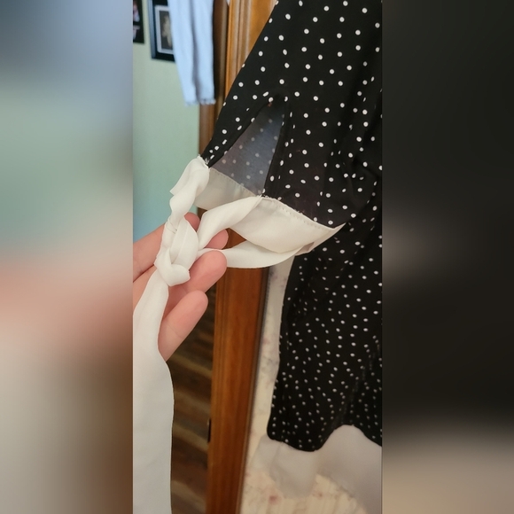 faith and joy 2x Polka-dot Collared Blouse Short Sleeve - Picture 3 of 6